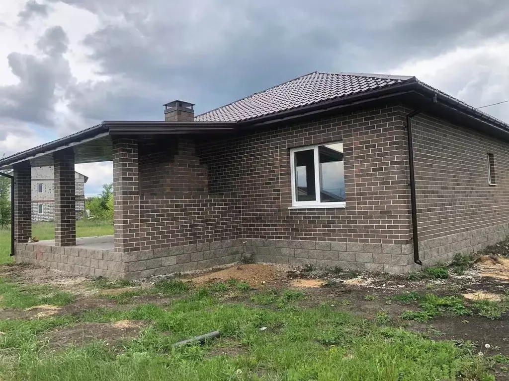 Дом в Белгородская область, Строитель Яковлевский городской округ, ул. ... - Фото 0