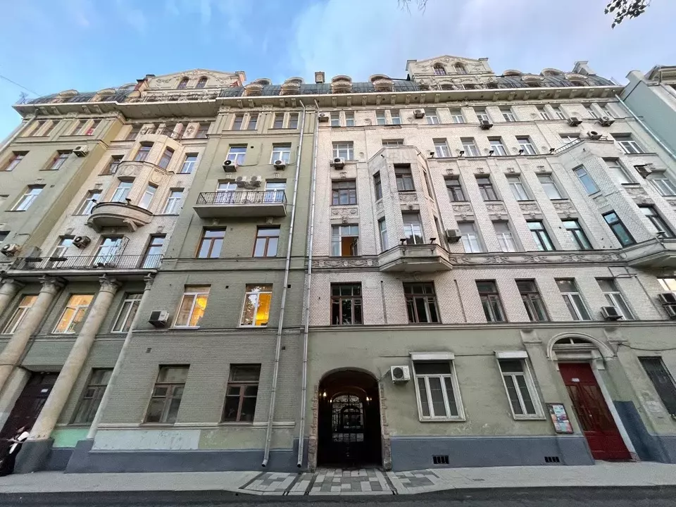 Продается 4-комнатная квартира - Фото 1