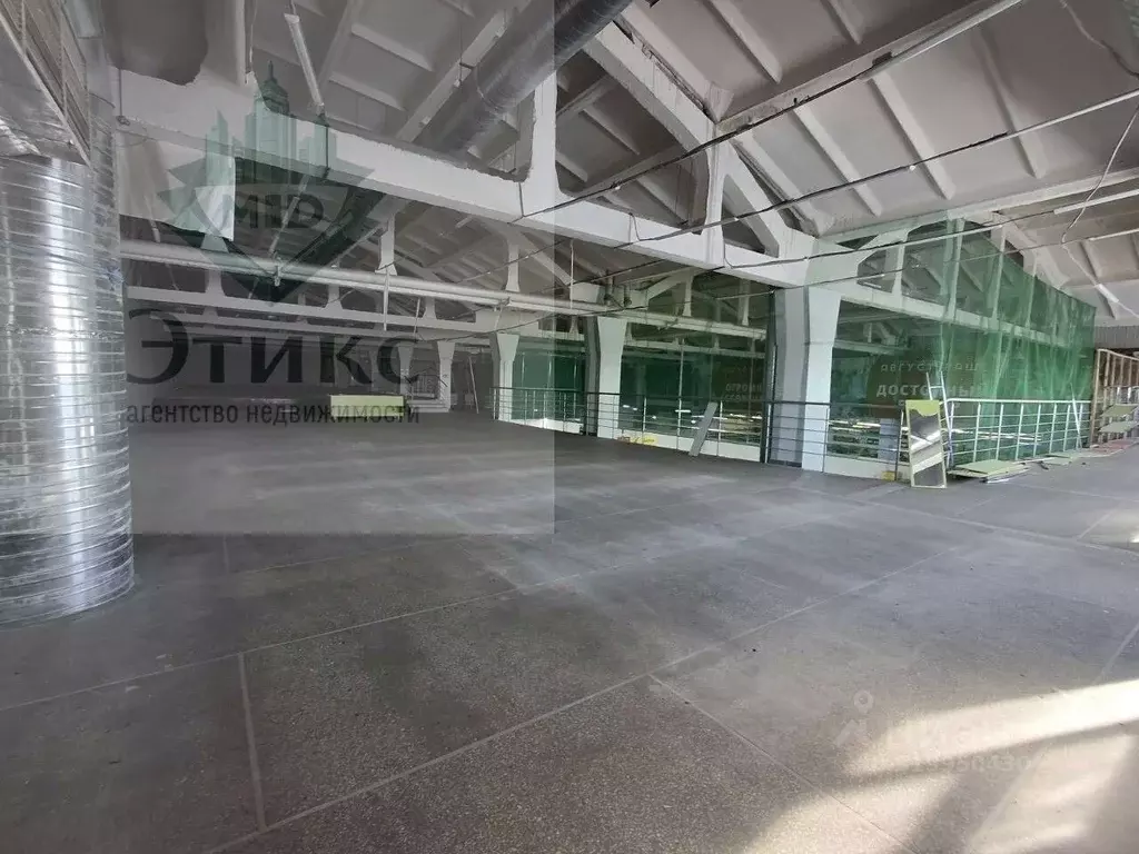 Торговая площадь в Ульяновская область, Ульяновск ул. Урицкого, 100 ... - Фото 1