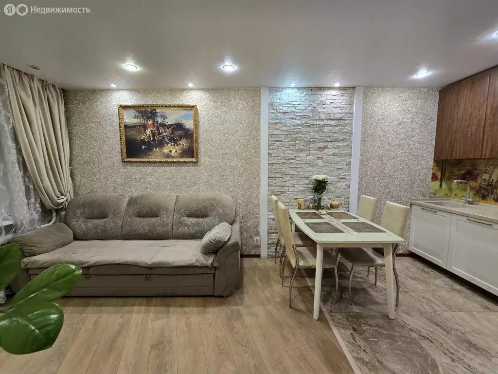 3-комнатная квартира: Киров, Зелёная улица, 32 (66.8 м) - Фото 2