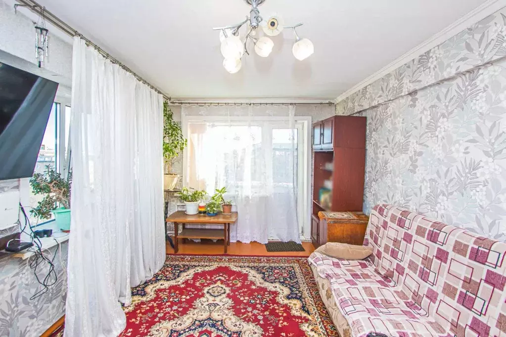 2-к кв. Бурятия, Улан-Удэ бул. Карла Маркса, 6 (42.8 м) - Фото 1