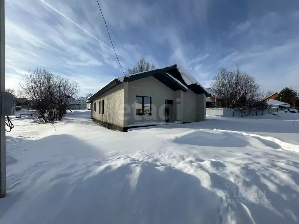 Дом в Башкортостан, Уфимский район, Русско-Юрмашский сельсовет, д. ... - Фото 1
