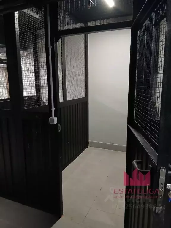 Гараж в Москва ул. Василия Ланового, 3 (4 м) - Фото 2