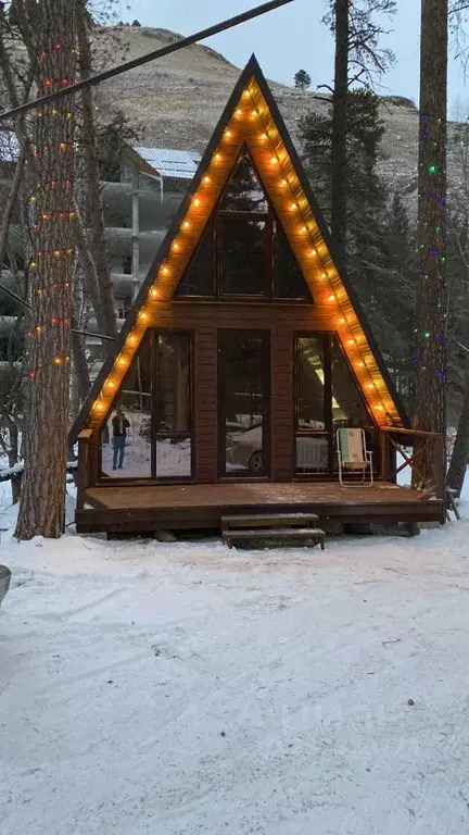 Дом в Кабардино-Балкария, Эльбрусский район, с. Терскол ул. ... - Фото 0