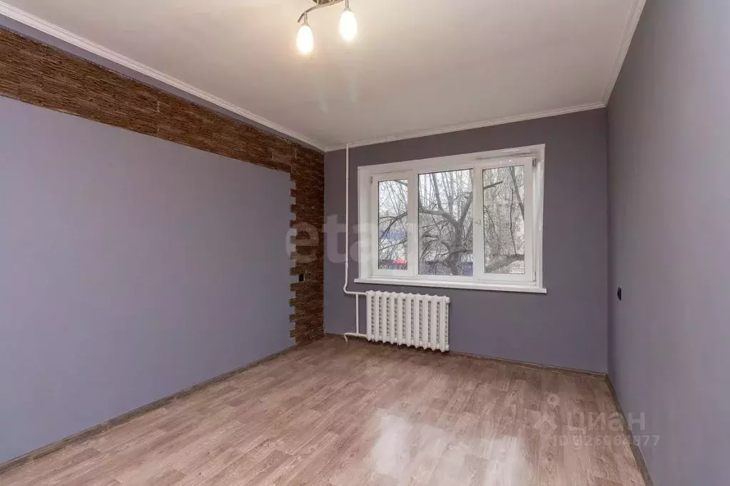 3-к кв. Тюменская область, Тюмень Военная ул., 21 (57.8 м) - Фото 1