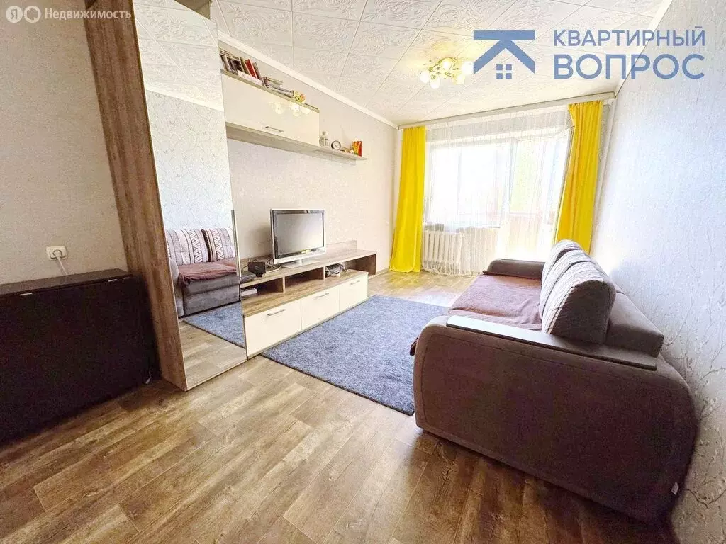 3-комнатная квартира: Нижний Новгород, Космическая улица, 48 (60 м) - Фото 1
