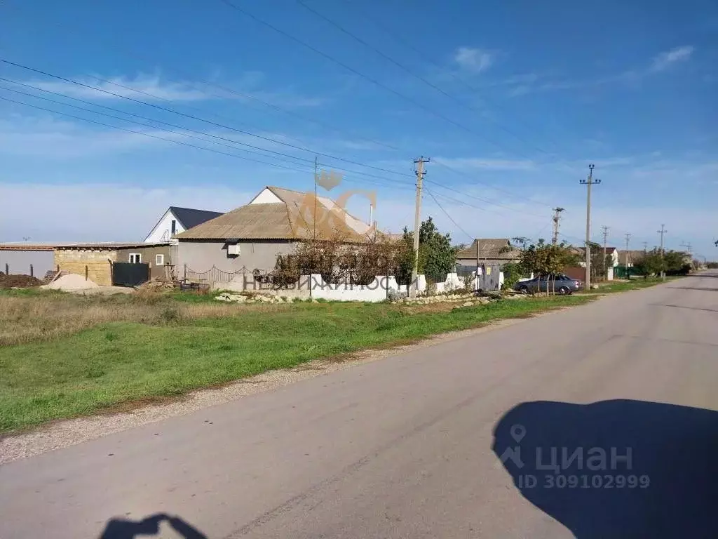 Участок в Крым, Кировский район, с. Владиславовка ул. Степная (25.0 ... - Фото 2