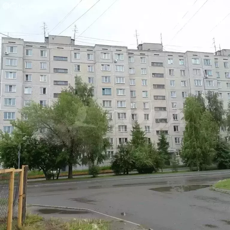 3-комнатная квартира: Курган, жилой район Заозёрный, 3-й микрорайон, ... - Фото 1
