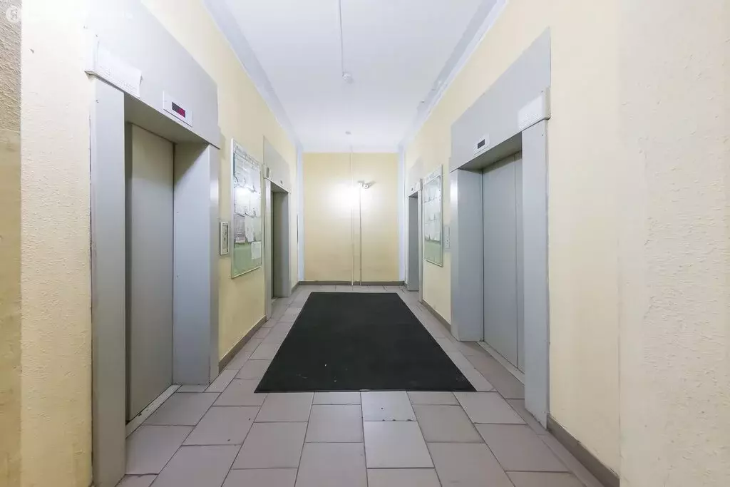 1-комнатная квартира: Екатеринбург, Шадринский переулок, 14к1 (43 м) - Фото 1