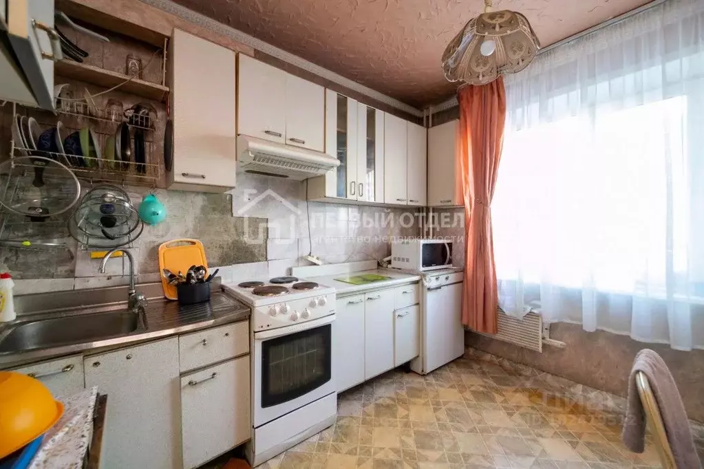 4-к кв. Красноярский край, Красноярск 9 Мая ул., 54А (90.0 м) - Фото 0