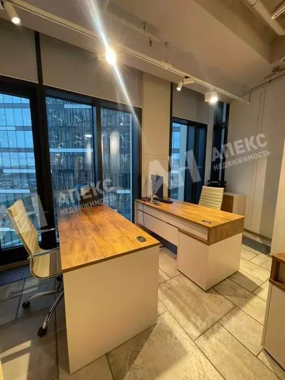 Помещение свободного назначения в Москва наб. Пресненская, 10с2 (108 ... - Фото 1