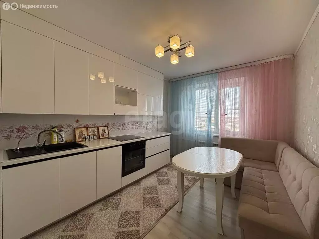 2-комнатная квартира: посёлок Увельский, улица Газеты Правда, 3А (57.3 ... - Фото 1