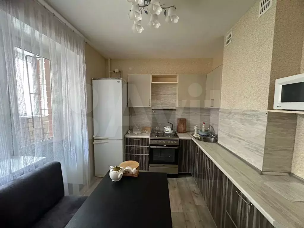 2-к. квартира, 62 м, 7/10 эт. - Фото 0