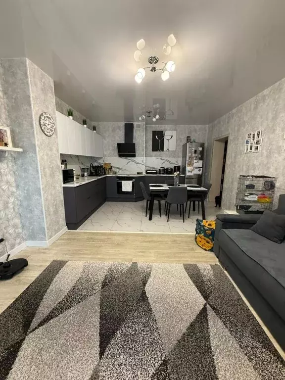 3-к кв. Красноярский край, Красноярск наб. Ярыгинская, 15 (77.1 м) - Фото 1