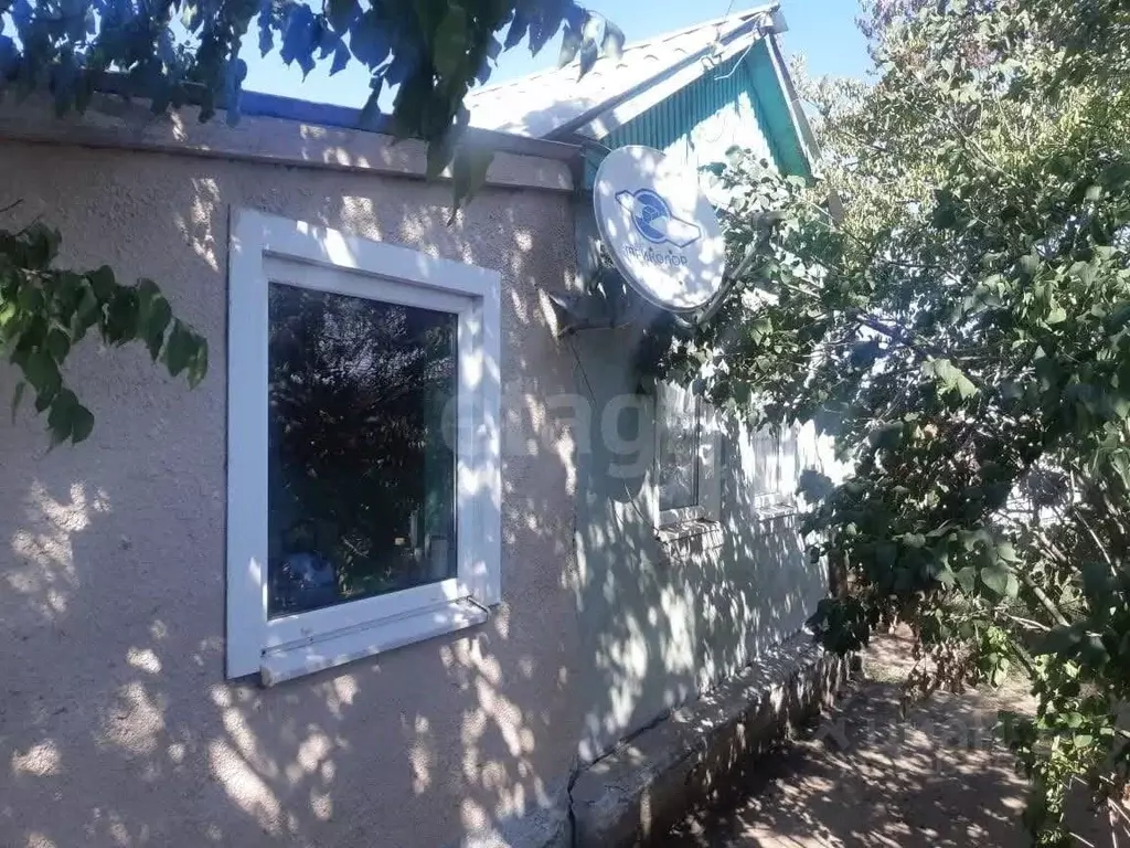 Дом в Ростовская область, Багаевская ст-ца ул. Спортсменская, 195 (30 ... - Фото 1