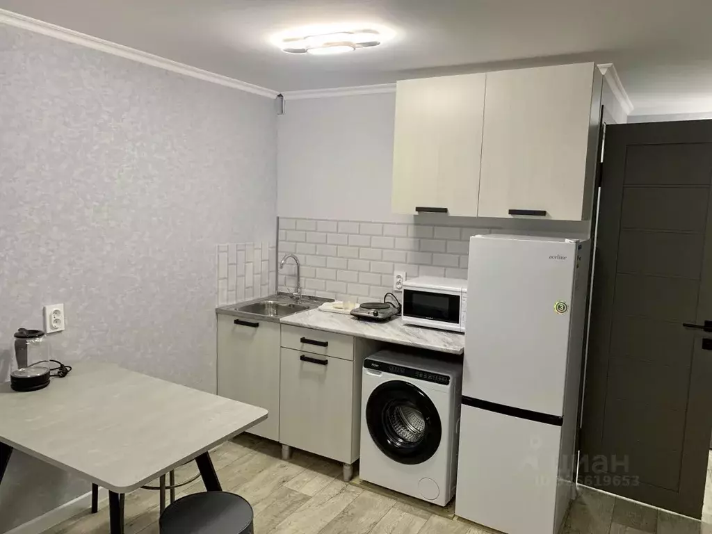 Студия Ростовская область, Таганрог ул. Карла Либкнехта, 19 (25.0 м) - Фото 1