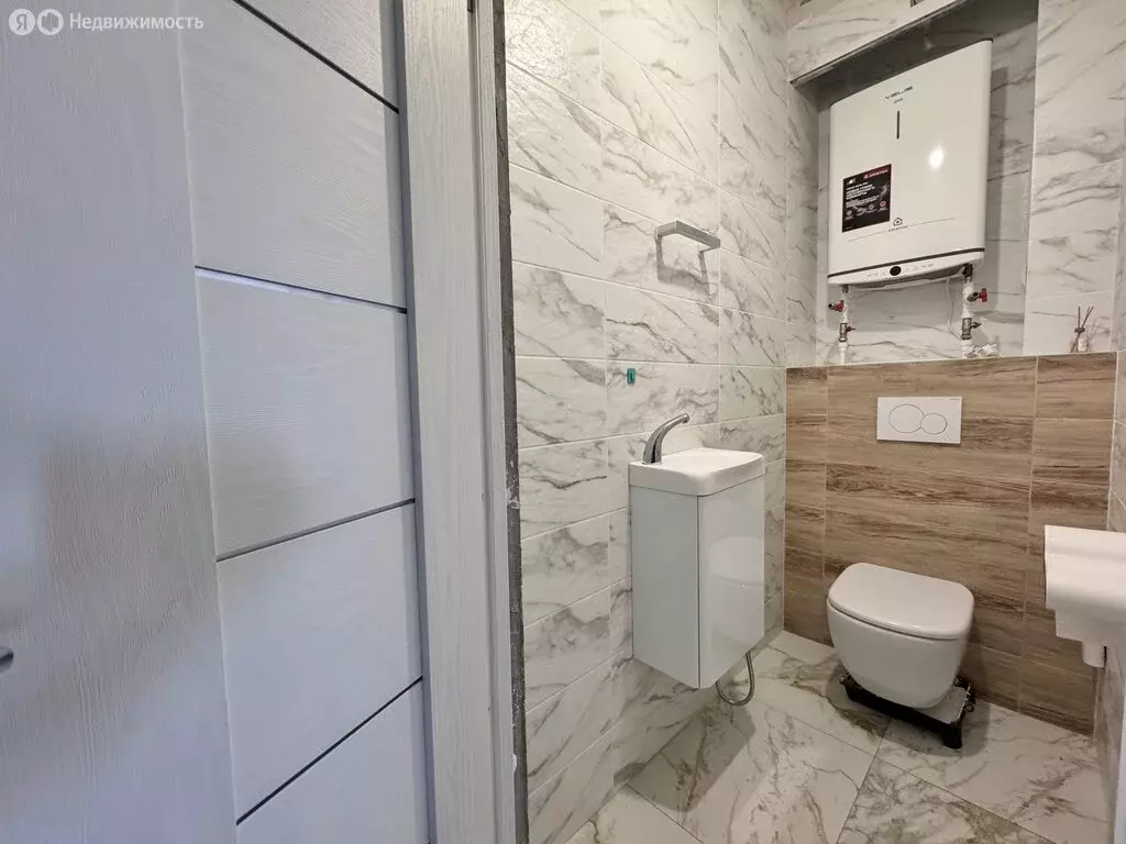 2-комнатная квартира: Ставрополь, улица Чапаева, 4/1Б (69 м) - Фото 0