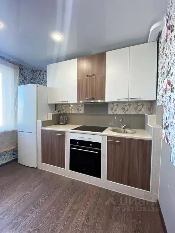 3-к кв. Самарская область, Тольятти Ленинский просп., 8 (65.0 м) - Фото 2