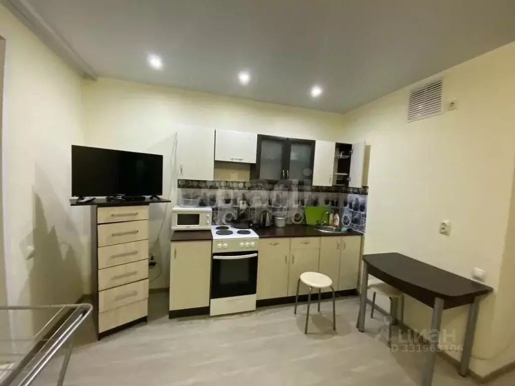 Студия Тюменская область, Тобольск 15-й мкр, 37 (26.7 м) - Фото 1