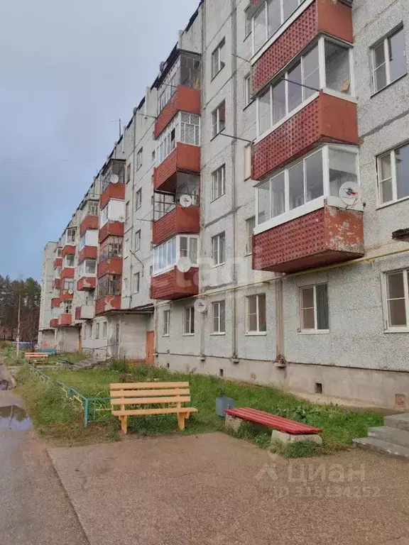 3-к кв. Коми, Ухта муниципальный округ, Водный пгт ул. Торопова, 1 ... - Фото 0