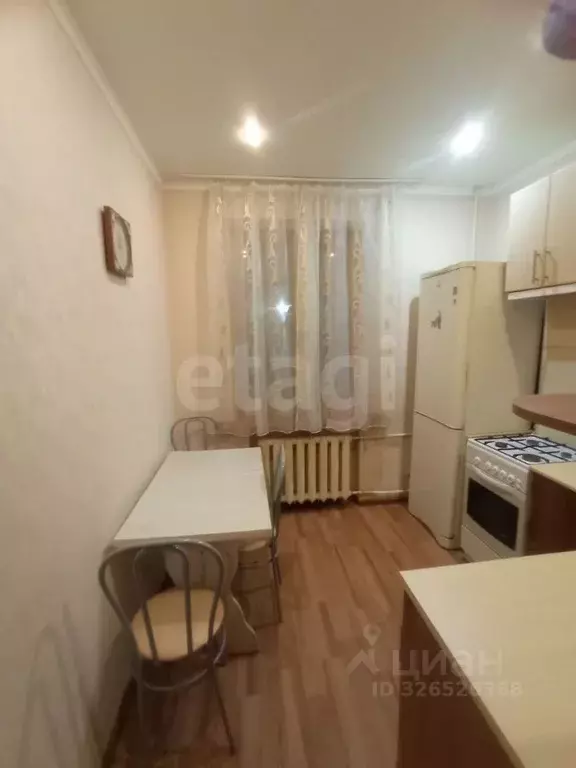 3-к кв. Башкортостан, Салават Колхозная ул., 26А (64.8 м) - Фото 1