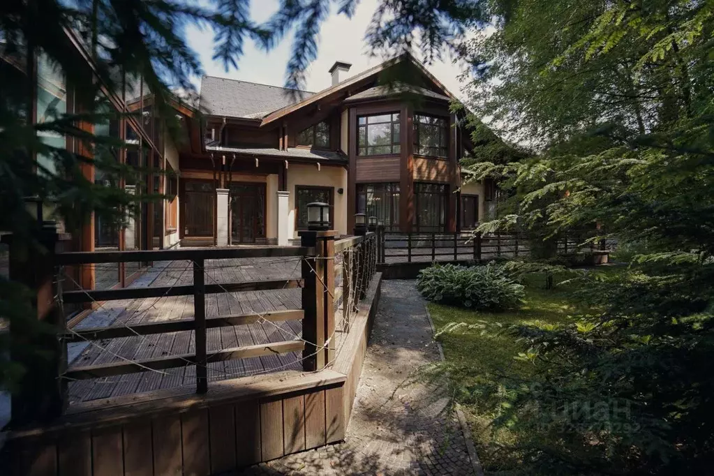 Дом в Московская область, Истра муниципальный округ, д. Чесноково ... - Фото 1