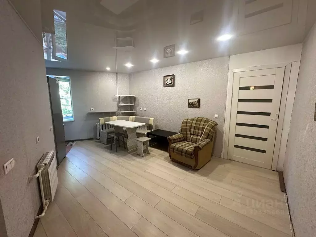 3-к кв. Вологодская область, Череповец ул. Краснодонцев, 42А (86.4 м) - Фото 1