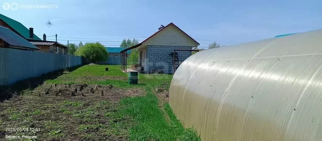 Дом в Бердск, улица Авиаторов (30 м) - Фото 1