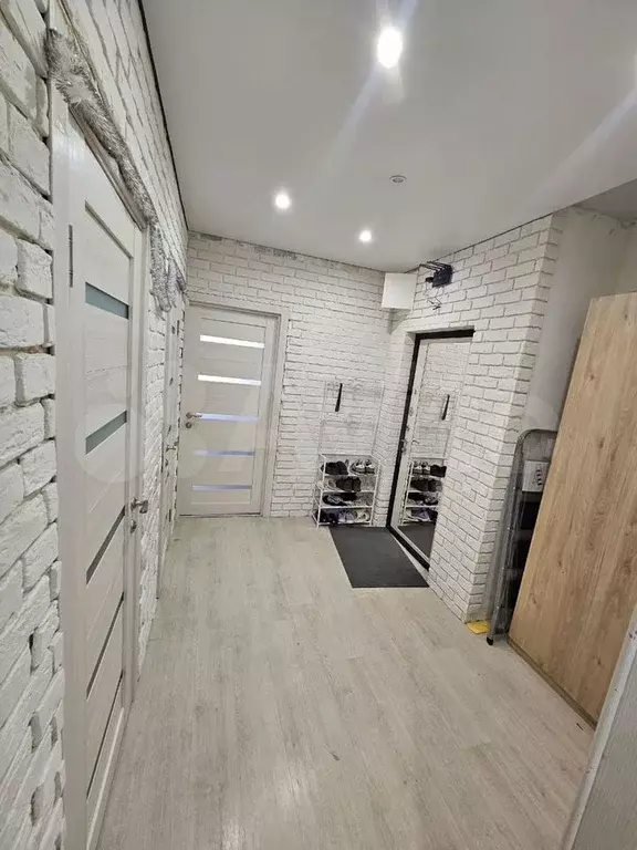 2-к. квартира, 60 м, 2/6 эт. - Фото 0