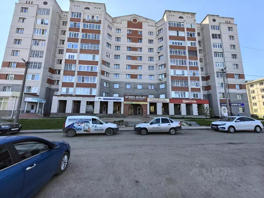 Помещение свободного назначения в Коми, Сыктывкар ул. Морозова, 111/1 ... - Фото 0