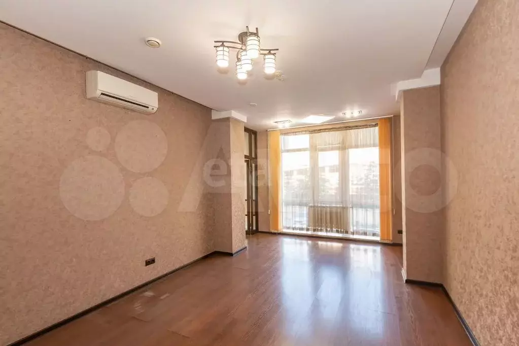 Офис в центре/кондиционер/свой санузел 62.5 м без - Фото 1