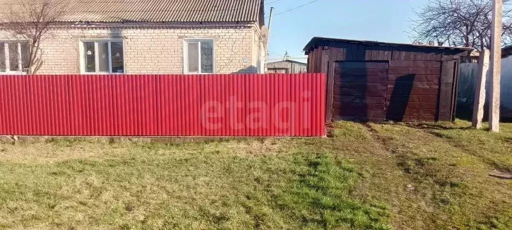 Дом в Оренбургская область, Октябрьский район, Белозерский сельсовет, ... - Фото 1
