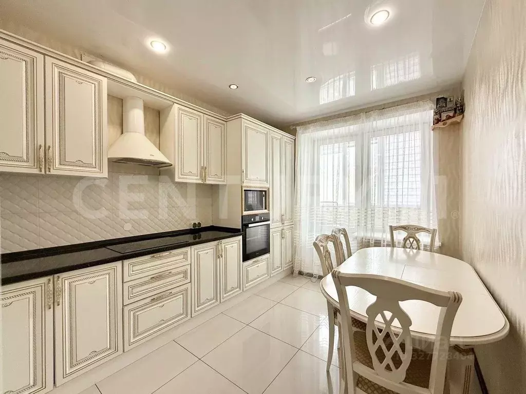 2-к кв. Чувашия, Чебоксары Благовещенский мкр, ул. Николая Смирнова, 7 ... - Фото 0