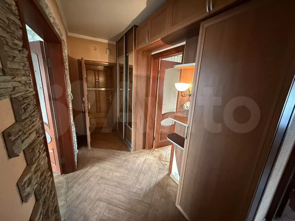 3-к. квартира, 67 м, 5/5 эт. - Фото 0