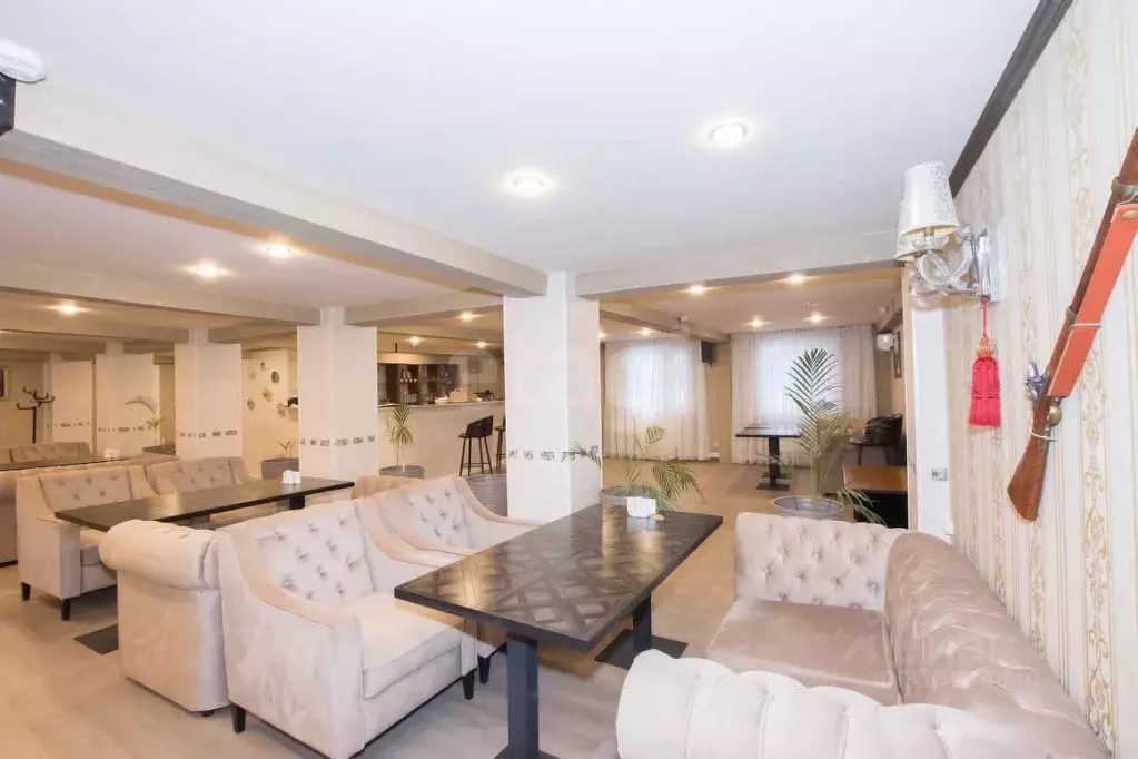 Помещение свободного назначения в Калужская область, Малоярославец ул. ... - Фото 1