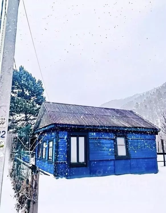 Дом в Иркутская область, Иркутский муниципальный округ, Листвянка рп ... - Фото 1
