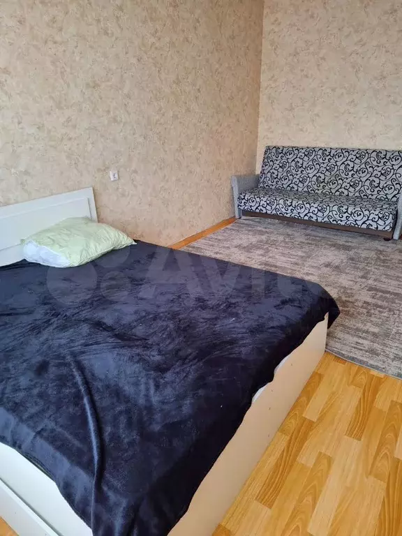 1-к. квартира, 42 м, 8/10 эт. - Фото 1