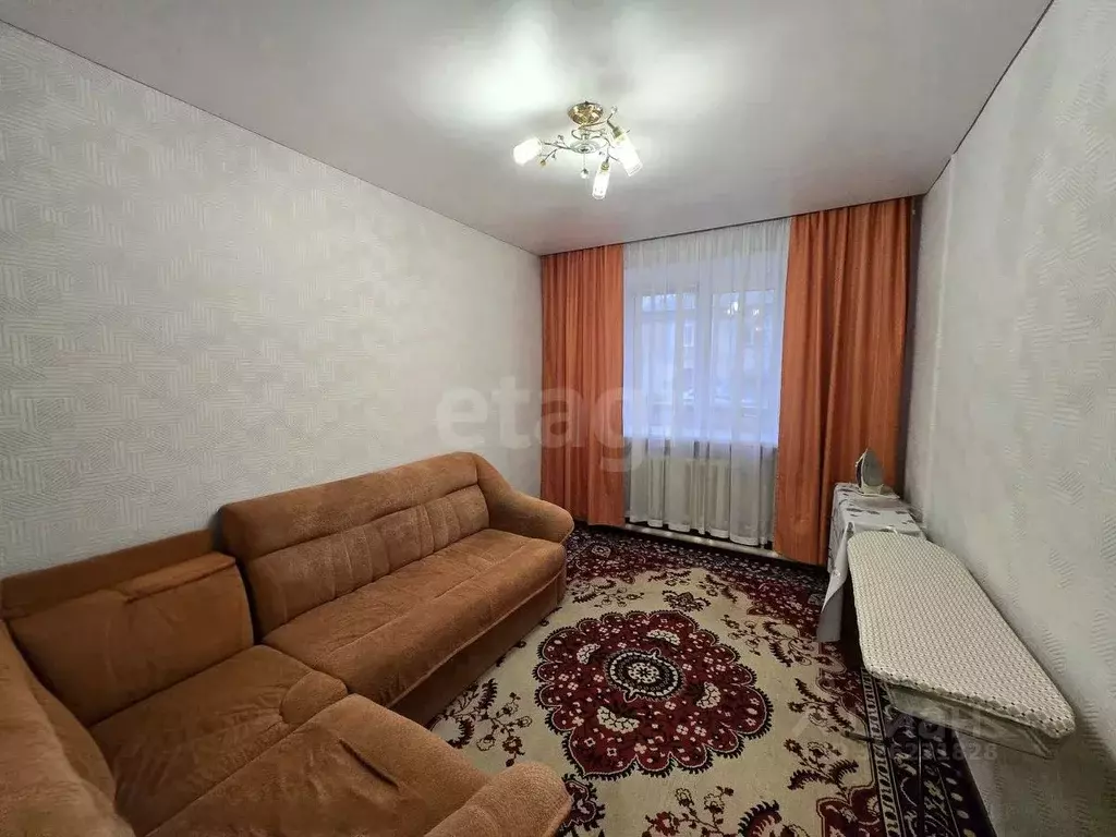 3-к кв. Тюменская область, Тюмень Матмасы мкр, ул. Пражская, 22 (60.0 ... - Фото 1