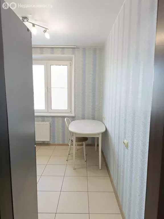 2-комнатная квартира: Челябинск, улица Университетская Набережная, 105 ... - Фото 2