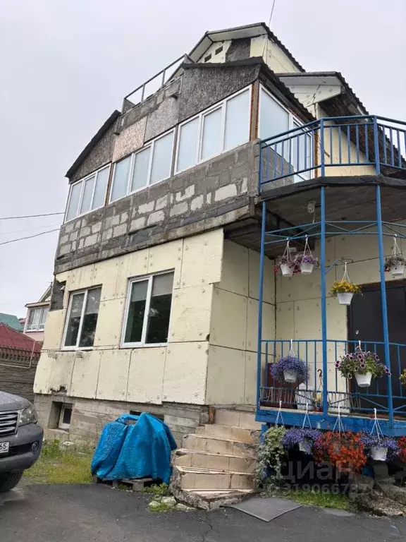 Дом в Сахалинская область, Южно-Сахалинск Комсомольская ул., 93 (310 ... - Фото 0