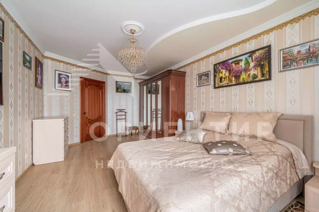 3-к кв. Свердловская область, Екатеринбург ул. Малышева, 3 (126.5 м) - Фото 1