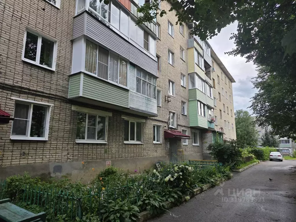 2-к кв. Тульская область, Суворов Тульская ул., 9 (48.0 м) - Фото 0