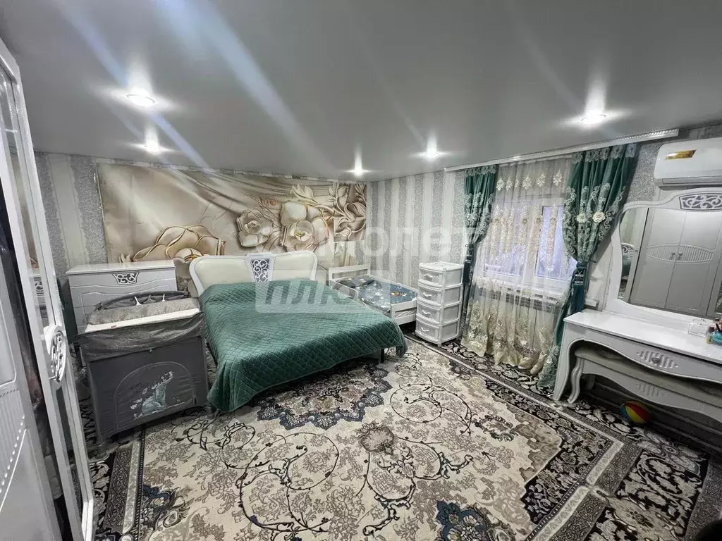 Дом в Астраханская область, Астрахань ул. Чехова, 47 (102 м) - Фото 1