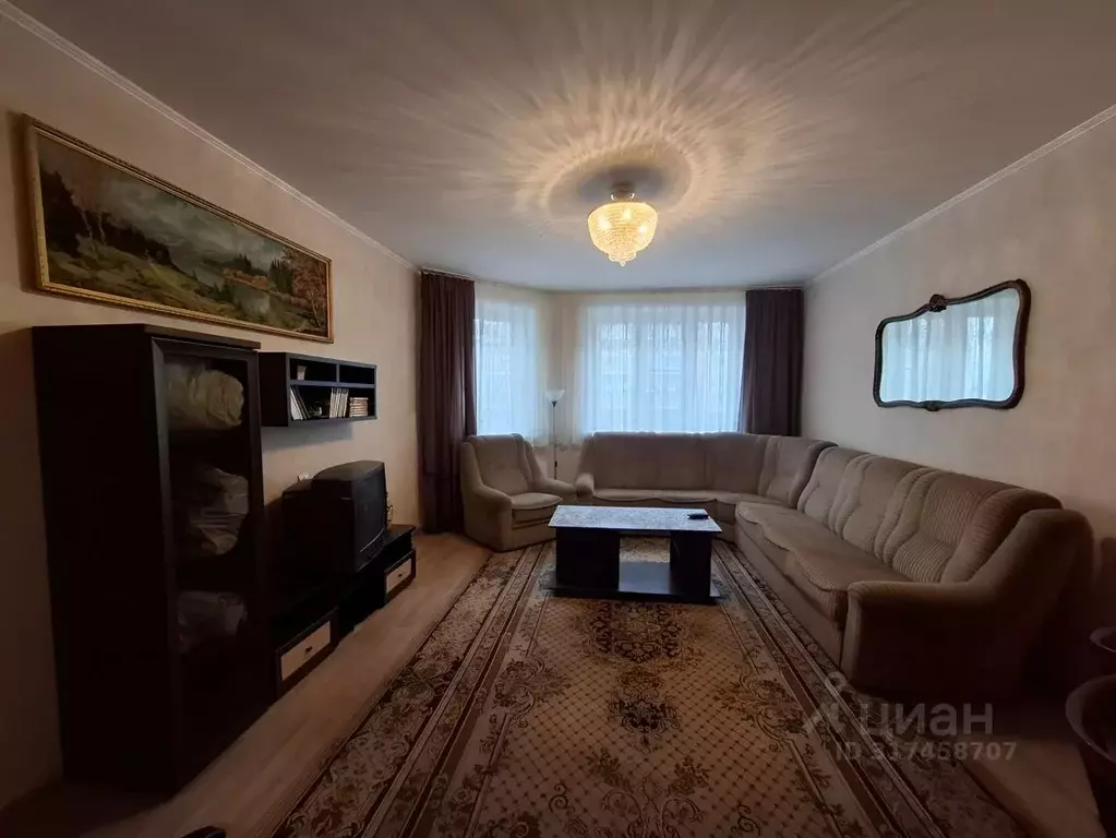 2-к кв. Москва ул. Маршала Савицкого, 32к1 (64.0 м) - Фото 1
