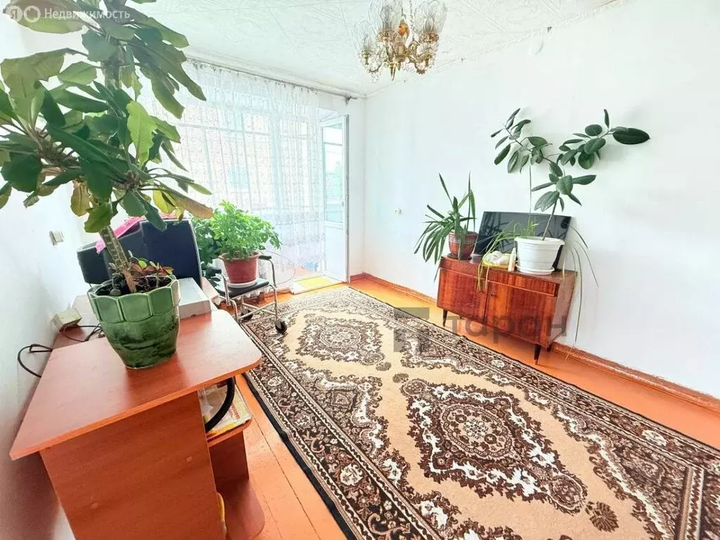 3-комнатная квартира: Сатка, улица Карла Маркса, 16 (51.9 м) - Фото 0