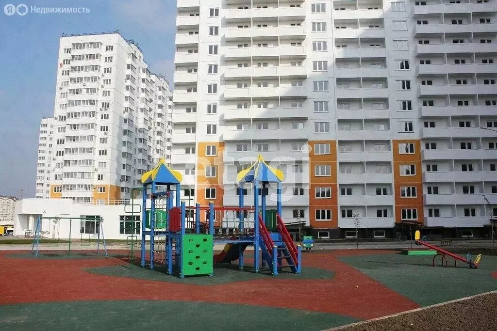 2-комнатная квартира: Анапа, улица Адмирала Пустошкина, 14 (65.2 м) - Фото 1