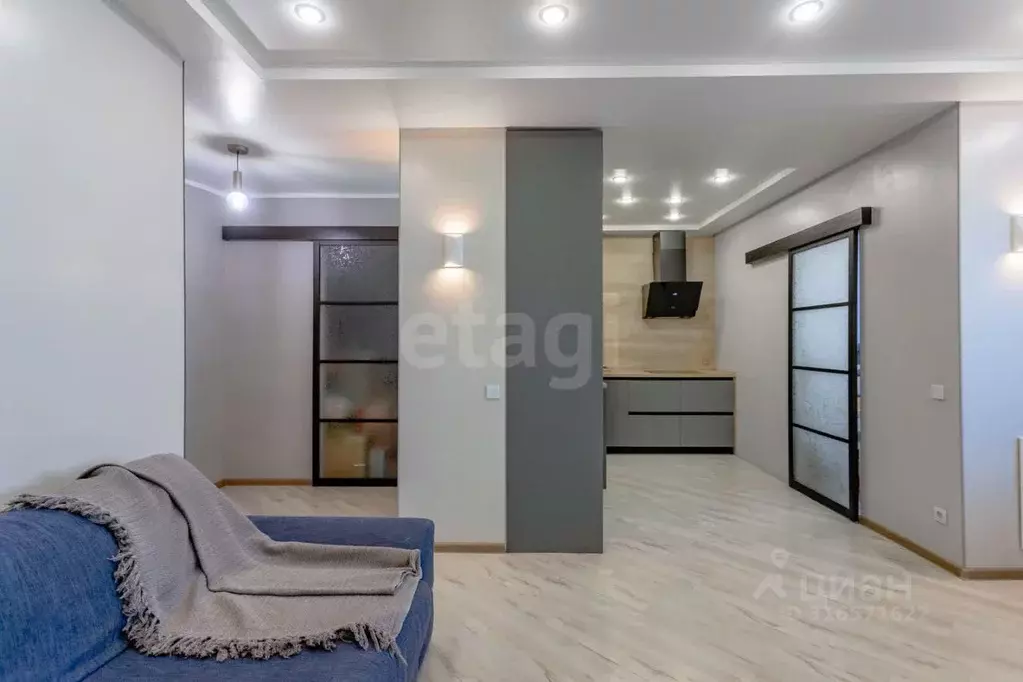 2-к кв. Приморский край, Владивосток ул. Крыгина, 86В (60.5 м) - Фото 0