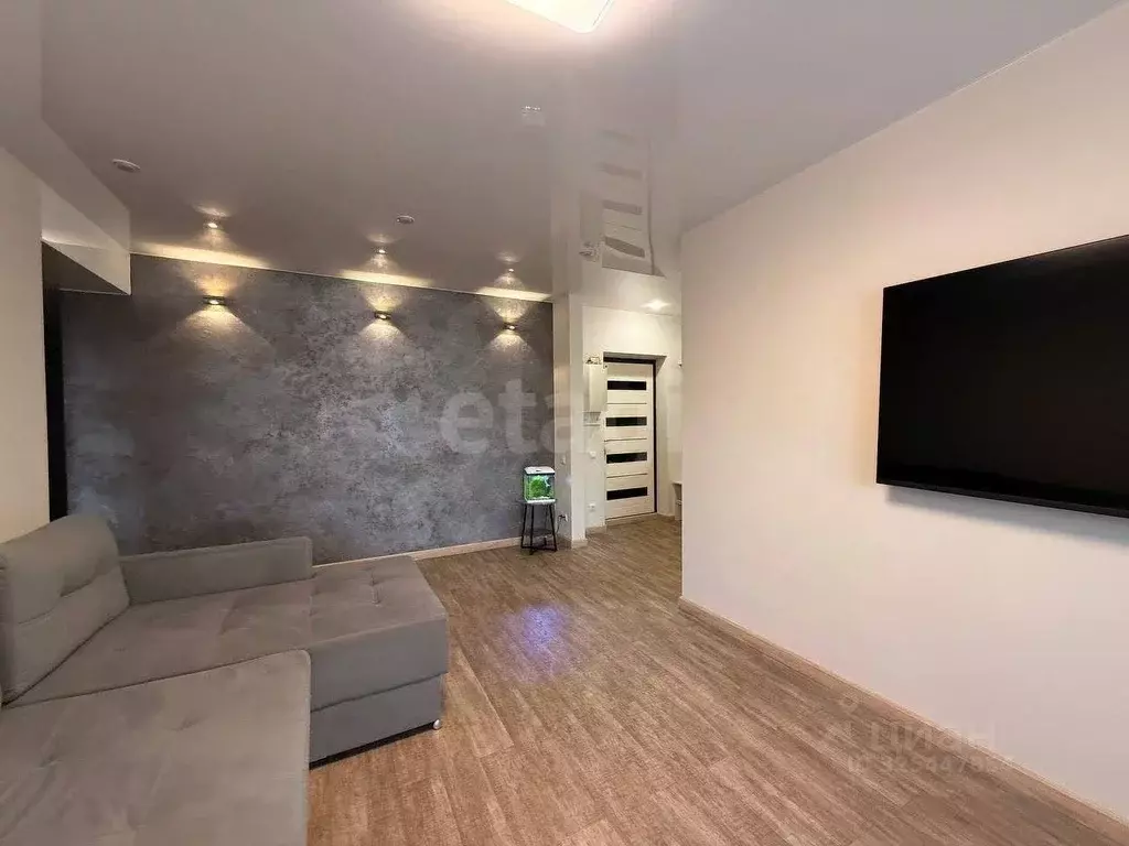 3-к кв. Челябинская область, Челябинск Университетская Набережная ул., ... - Фото 0