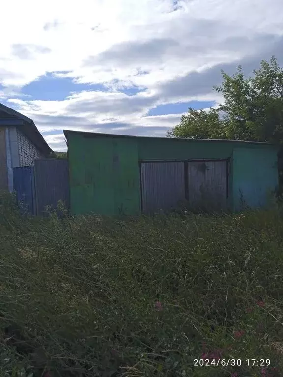 Дом в Октябрьский район, Ильинский сельсовет, село Петровка, Народная ... - Фото 1