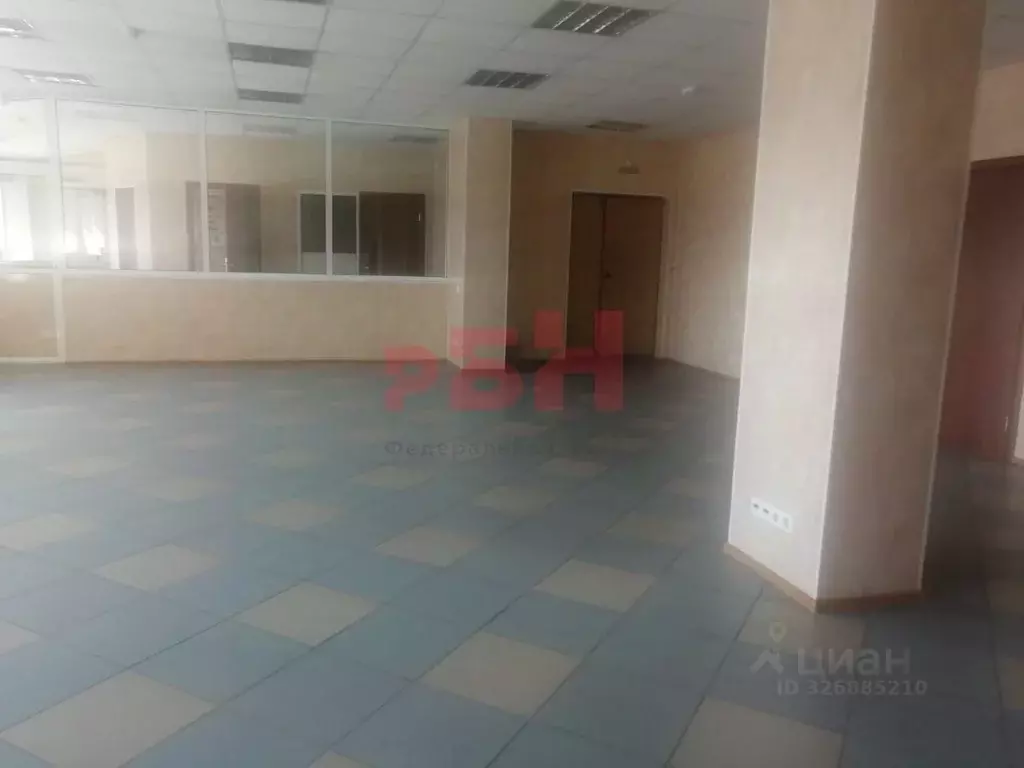 Помещение свободного назначения в Омская область, Омск ул. 10 лет ... - Фото 1